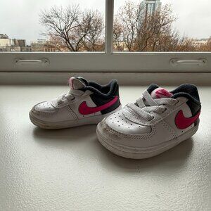 Nike Baby Sneakers – Size 3C (White/Fuchsia)